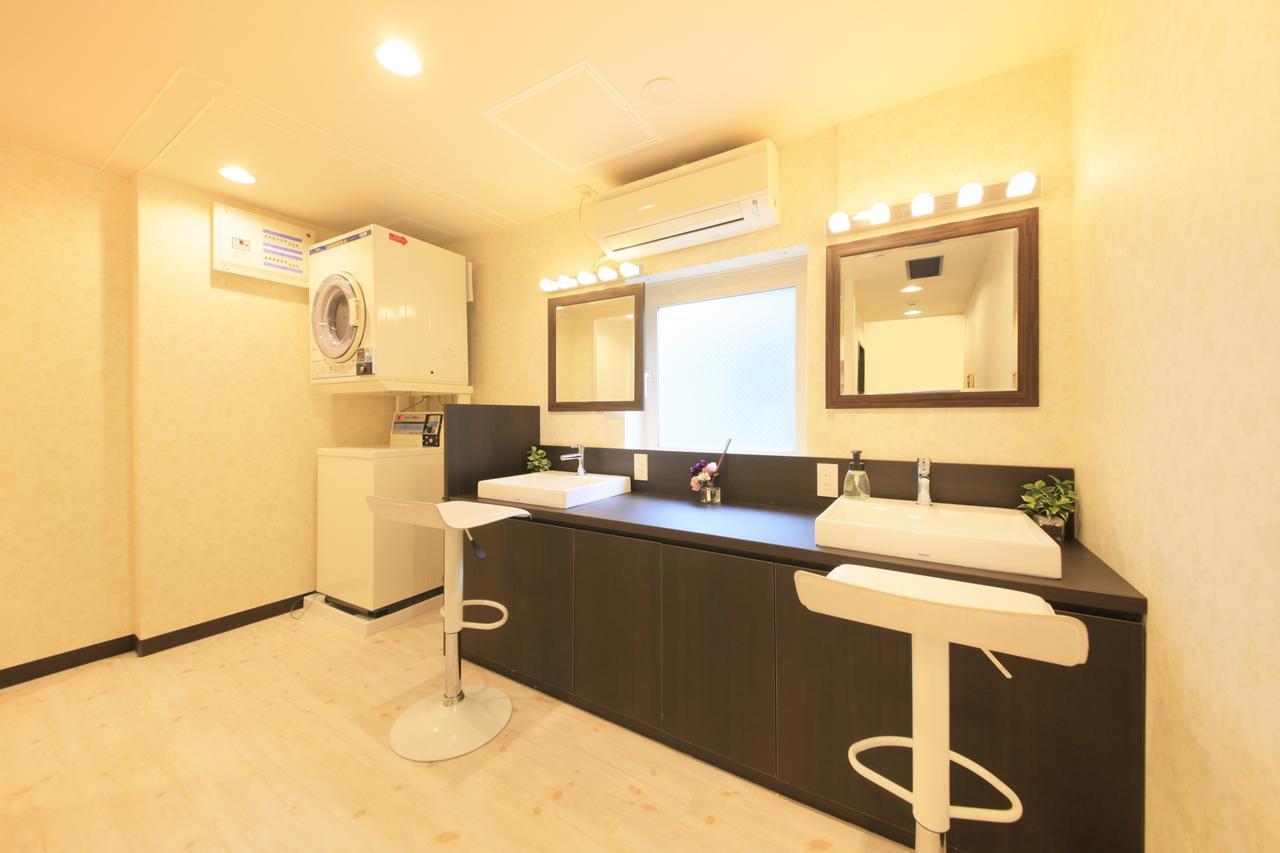 Centurion & Capsulehotel