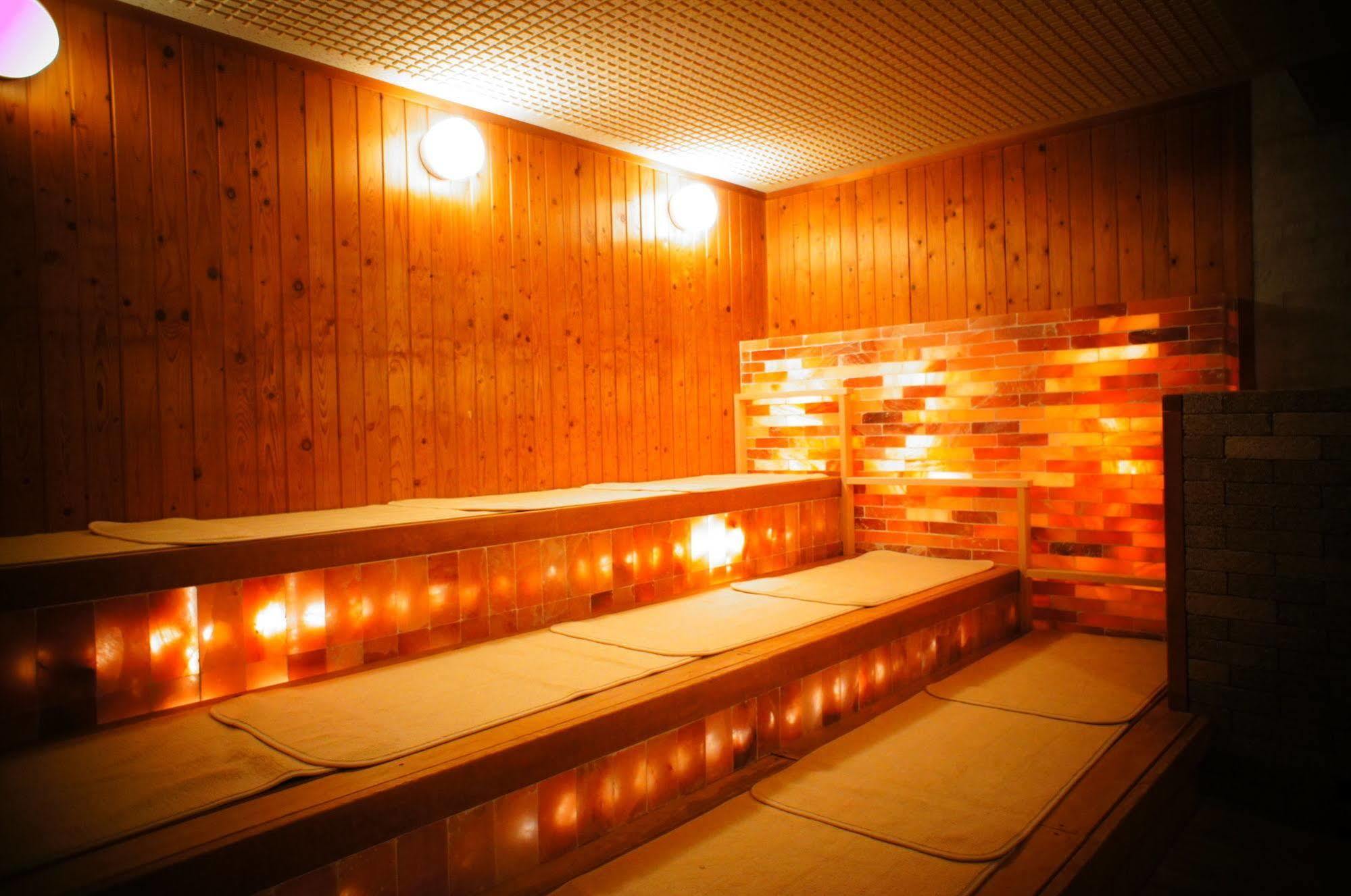 Centurion & Capsulehotel Tokio